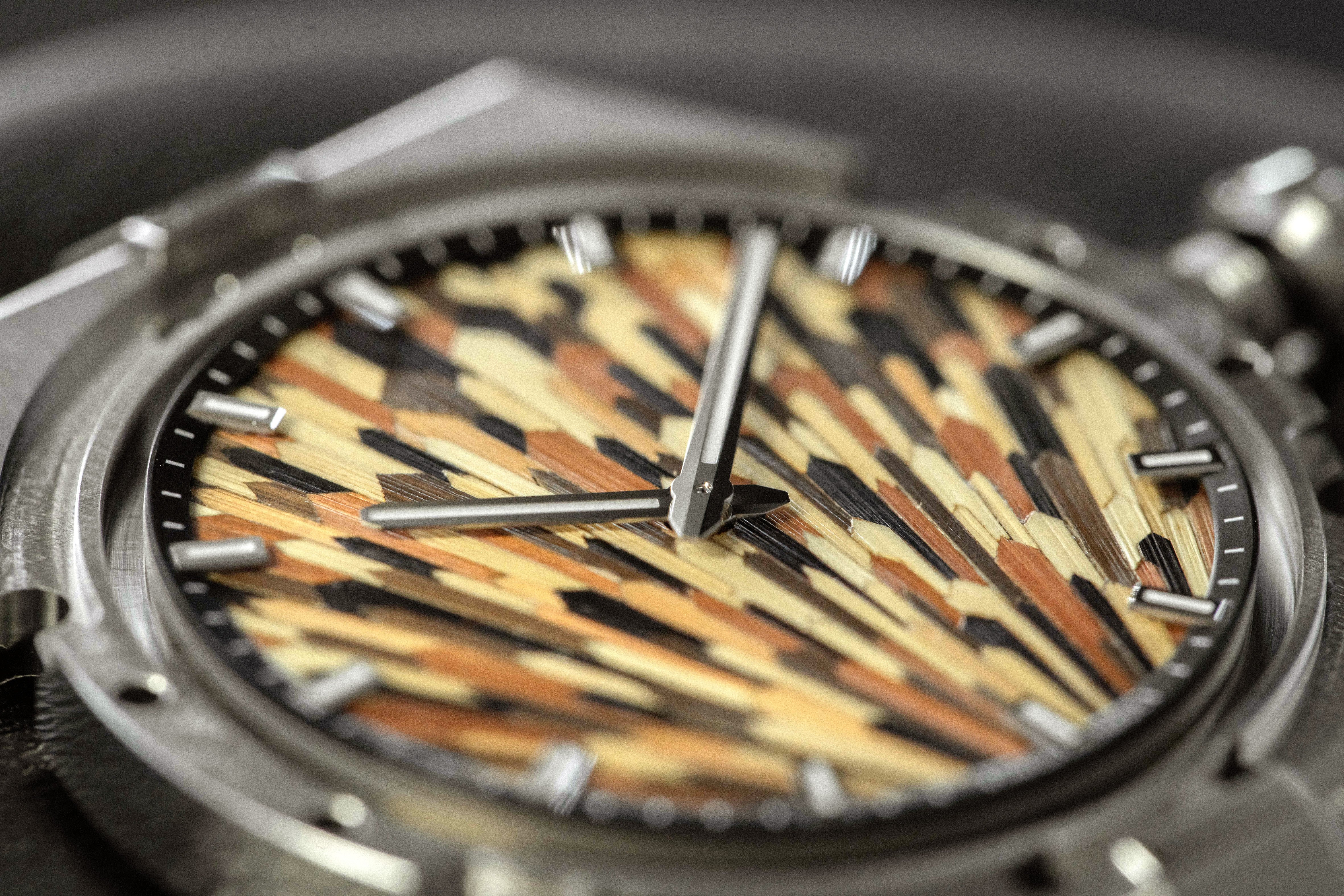 One-of-a-kind Alpine Eagle meets Artistic Crafts  in honour of TimeForArt  Model 41 XP in Lucent Steel™