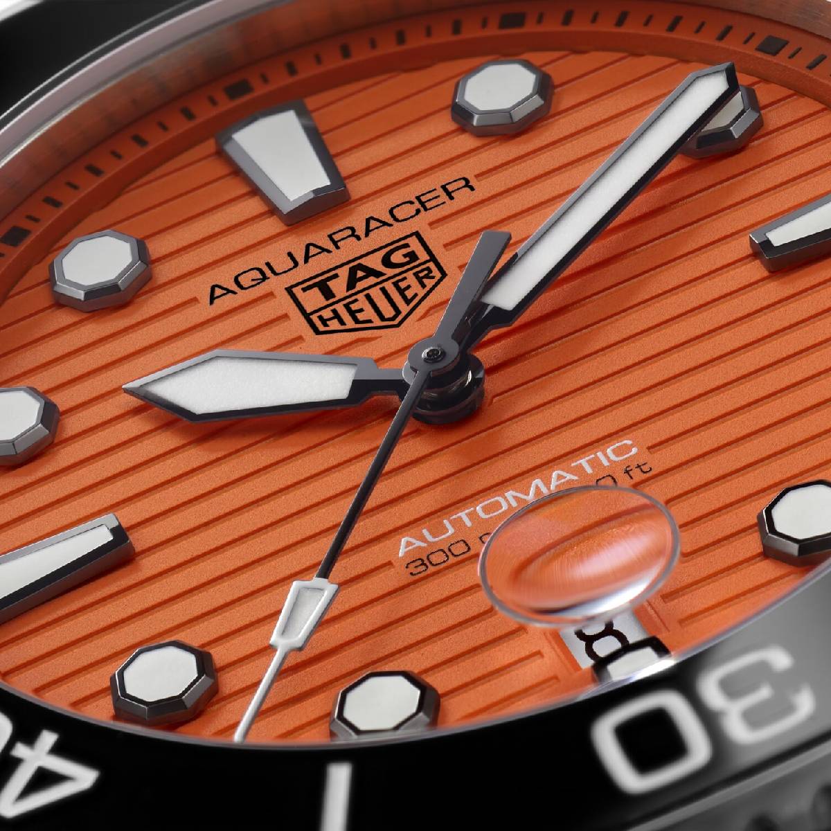 TAG HEUER AQUARACER PROFESSIONAL 300 ORANGE DIVER