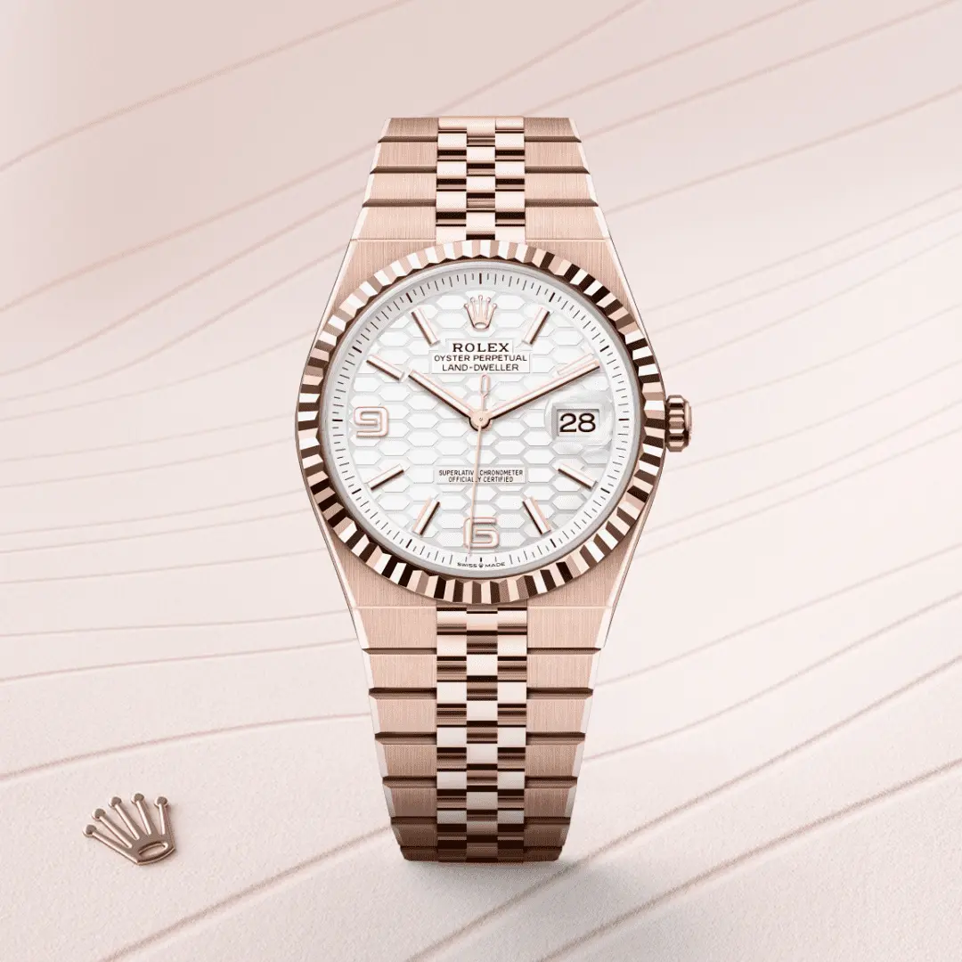 Rolex 
Land-Dweller 40
Oyster, 40 mm, Everose gold
M127335-0001