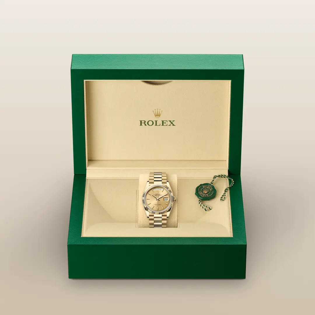 Rolex 
DAY-DATE
Oyster, 36 mm, yellow gold
M128238-0045