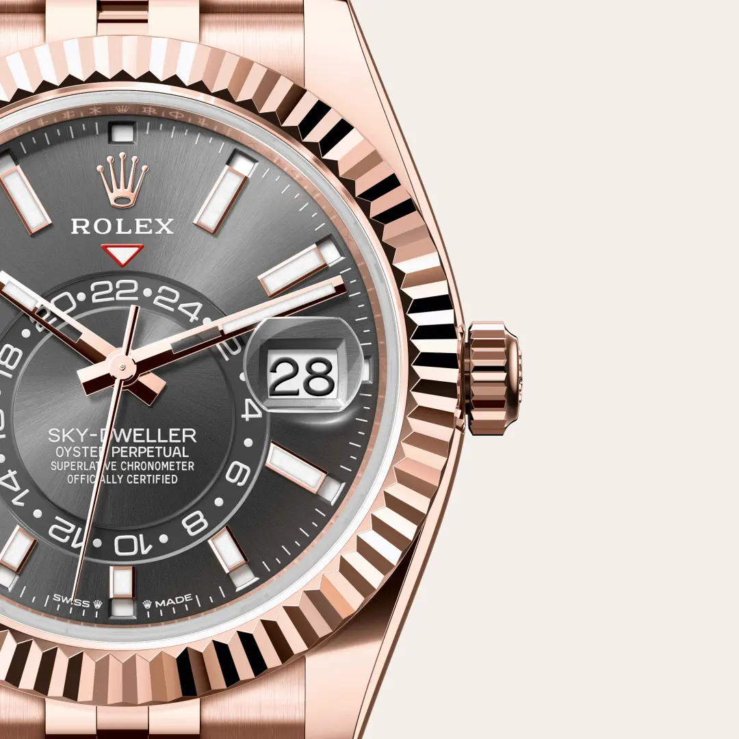 Rolex 
SKY-DWELLER
Oyster, 42 mm, Everose gold
M336935-0008