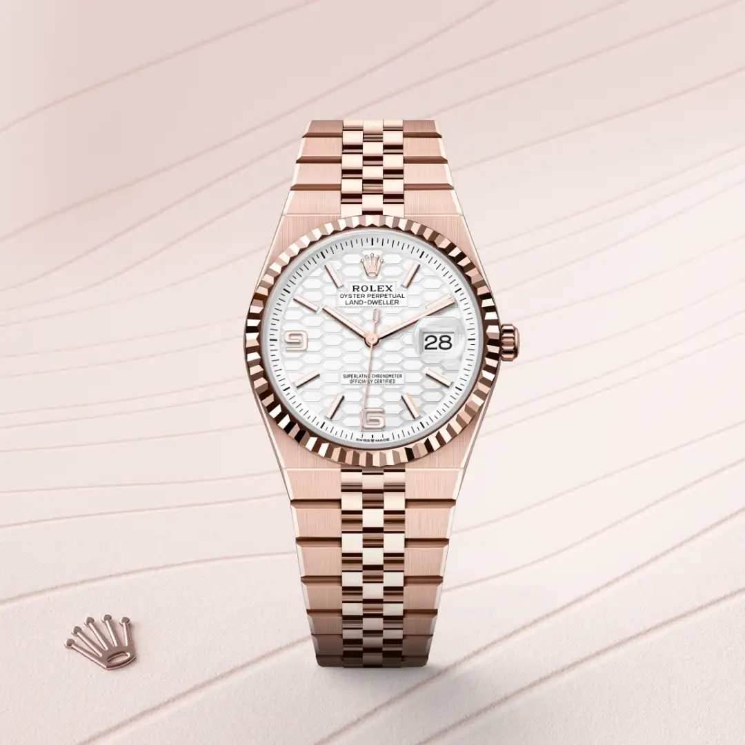 Rolex 
Land-Dweller 36
Oyster, 36 mm, Everose gold
M127235-0001
